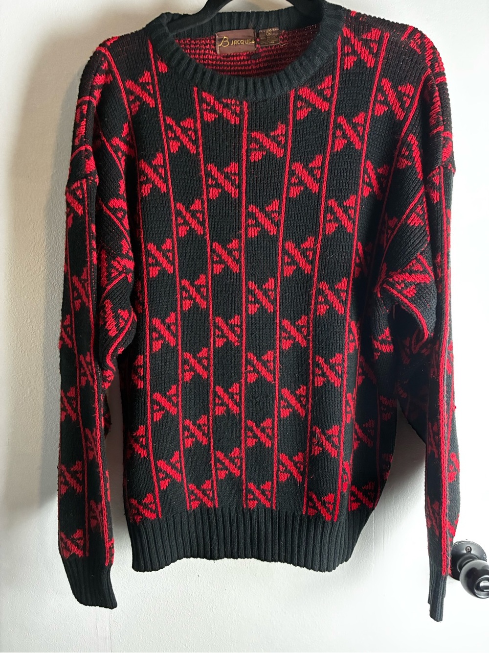 Men'sVintage 80’/90’ Red & Black Patterned Knit Sweater